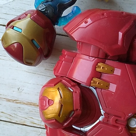 Iron man ,Large Action Figurine Toy and small figure lot of 2 - Picture 3 of 5